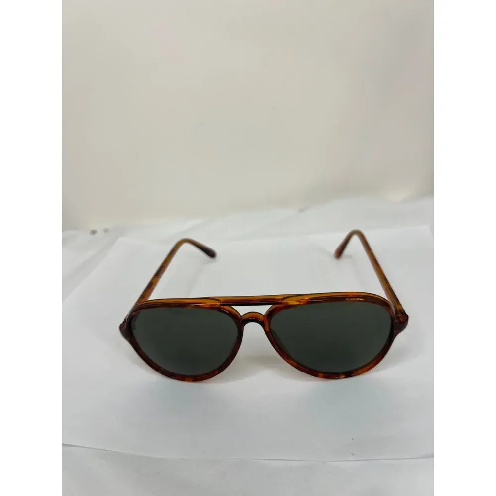 Tortoise Shell Pattern Sunglasses - Picture 7 of 9